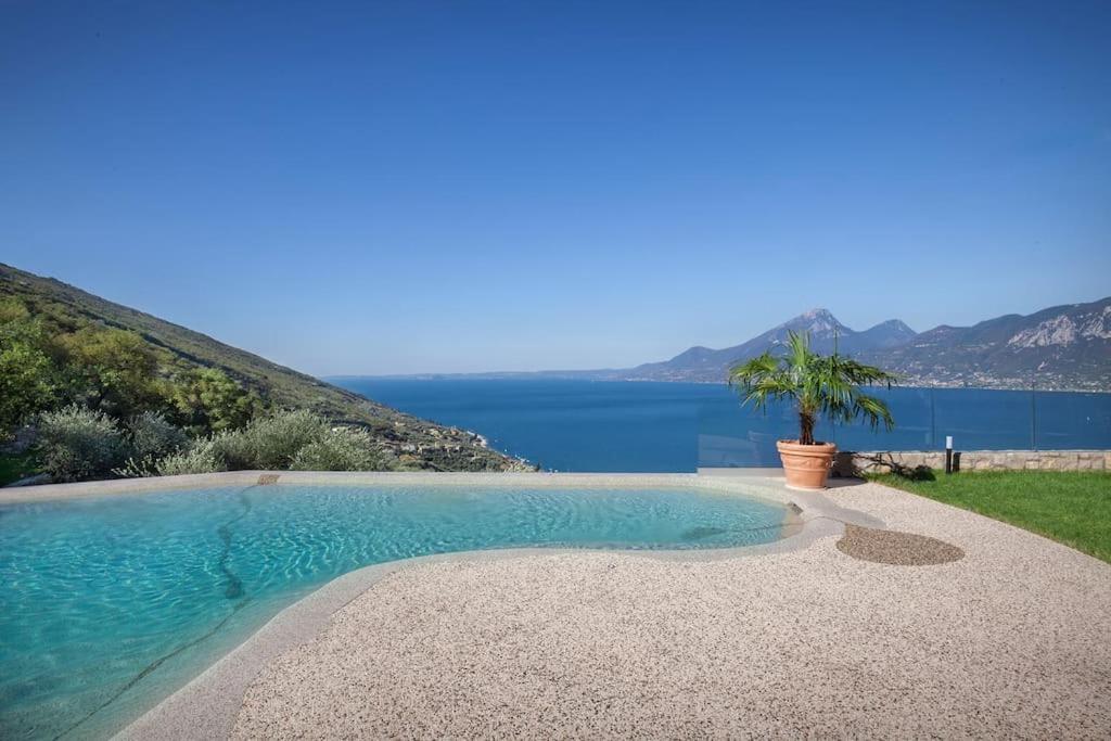 Villa Divina-Apt Armonia-Con Piscina E Vista Lago Castelletto Di Brenzone Eksteriør bilde