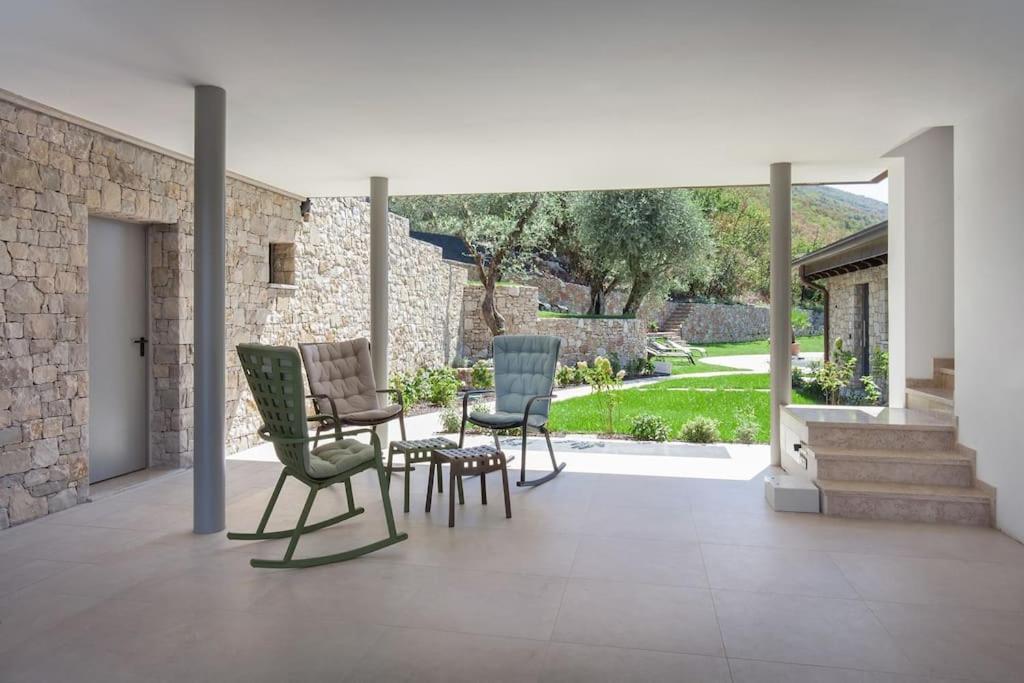 Villa Divina-Apt Armonia-Con Piscina E Vista Lago Castelletto Di Brenzone Eksteriør bilde
